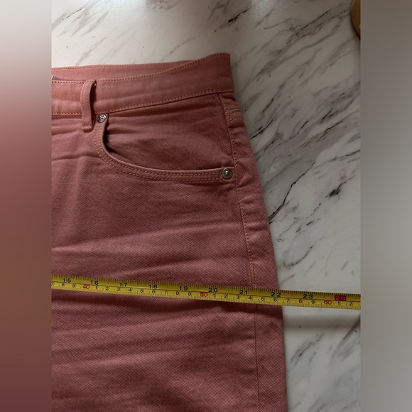 Loft High Waist Straight Crop Pink Denim Jeans Raw Hem Size 12/31 #1376 - Picture 9 of 10